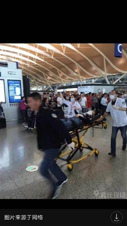 中国・上海の国際空港で爆発、３人負傷か