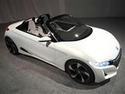 ホンダが東京モーターショーに出展する軽スポーツカー「Ｓ６６０」の試作車