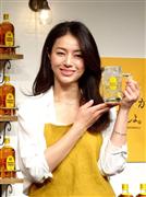 サントリー「角ハイボール」をプライベートでも愛飲しているという、新ＣＭ出演者の井川遥さん＝２９日午後、東京都港区