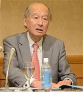 会見する石田浩二・日本銀行政策委員会審議委員＝１８日午後、福岡市博多区（中村雅和撮影）