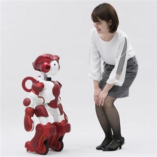 日立製作所のヒト型ロボット「ＥＭＩＥＷ３」