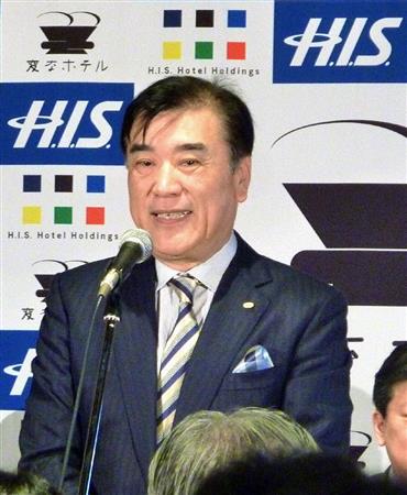 「変なホテル舞浜東京ベイ」で記者会見するＨＩＳの沢田秀雄会長兼社長＝１５日午前、千葉県浦安市