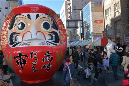 高崎だるま市 拡充 初めて初詣スポット巡りの巡回バス運行 会場面積は２倍 群馬 Sankeibiz サンケイビズ