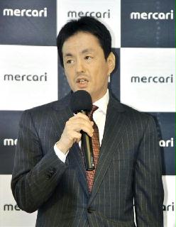 決算について説明するメルカリの山田進太郎ＣＥＯ＝９日午後、東京都港区