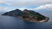 尖閣諸島・魚釣島＝沖縄県石垣市（鈴木健児撮影）