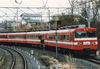 在りし日の急行列車を再現…東武鉄道が200型車両“リバイバル”で需要喚起