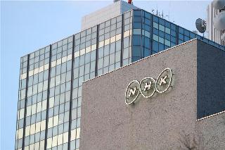 NHKが2年連続で減収、受信料値下げ響く　中間決算